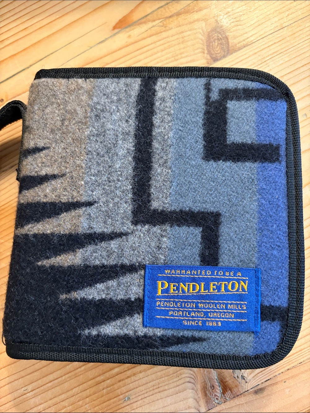 Pendleton Wool CD Case Holder Aztec Print Gray black, blue Turquoise Wristlet